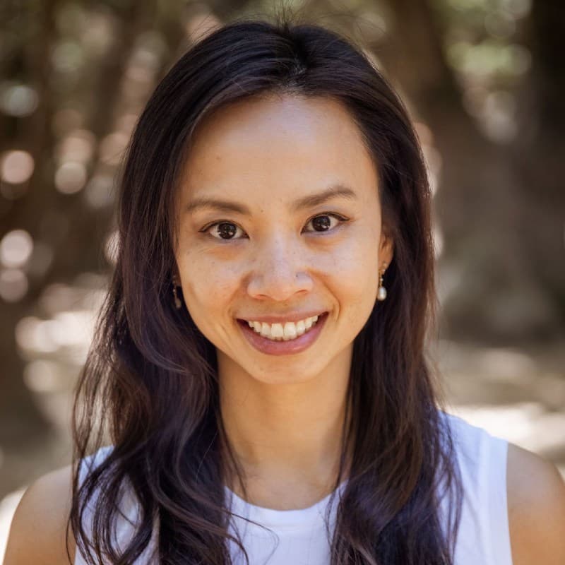 Laura Hoang